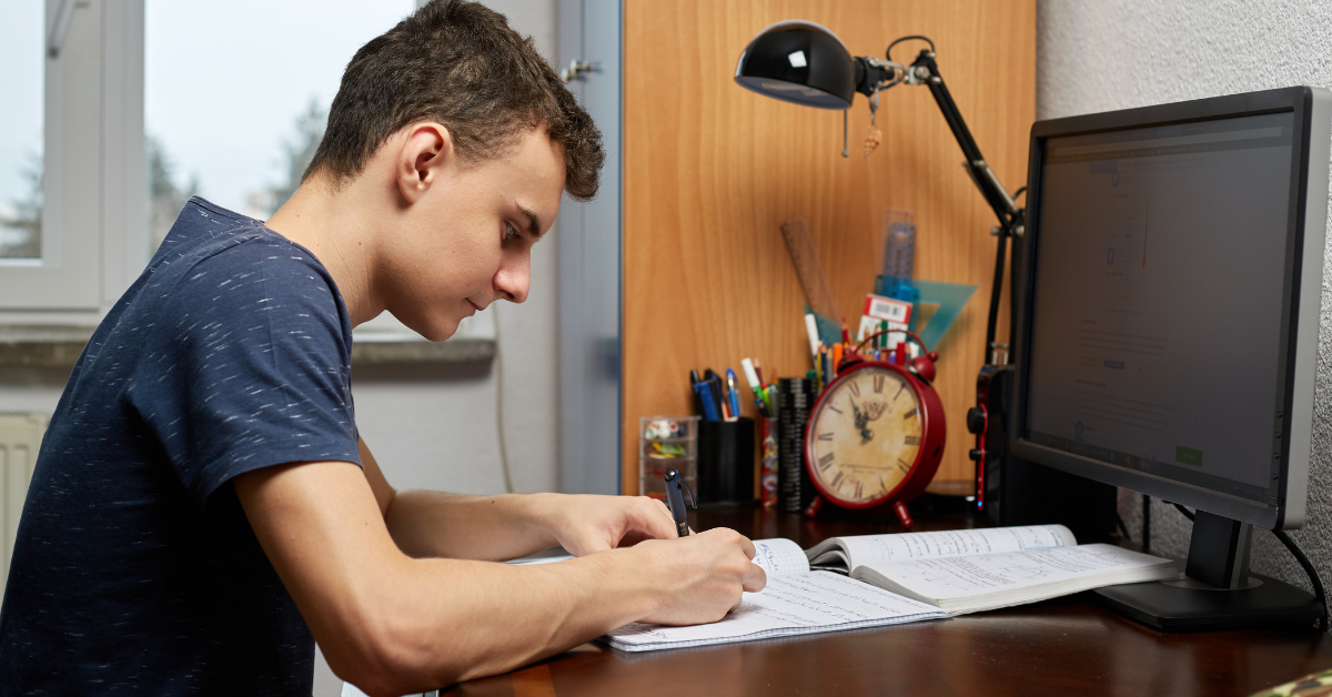 best score for independent writing essay